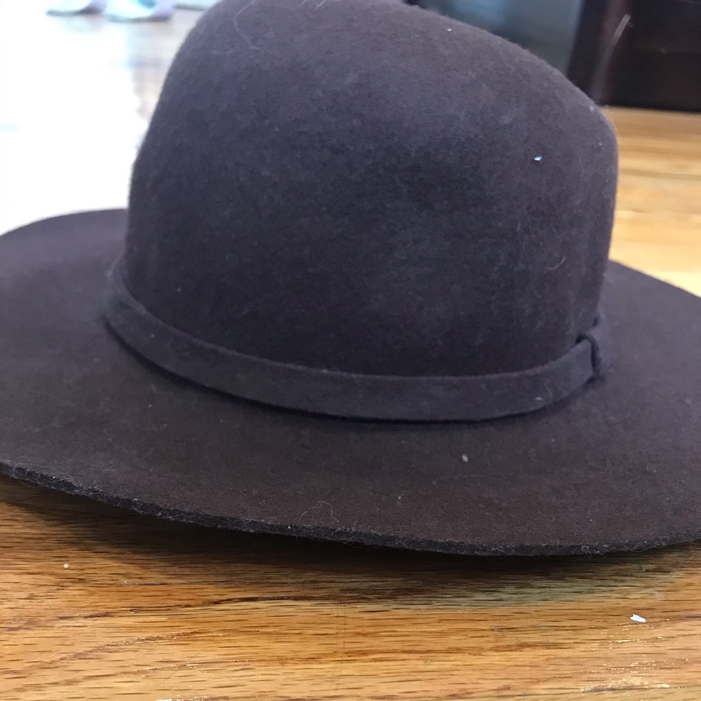 BROWN HAT